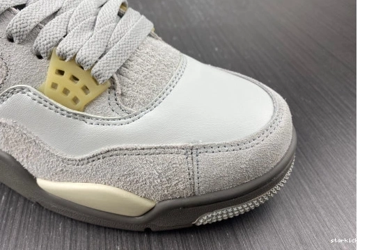 DV3742-021 4 SE Jordan DV3742-021 Craft Photon Retro Dust 1018